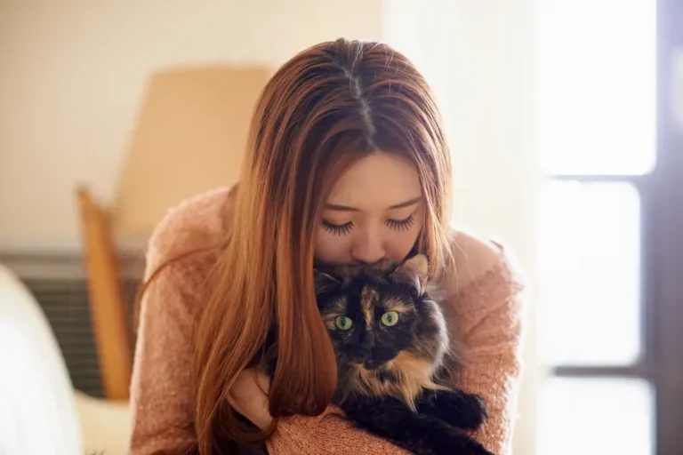 13 Traits Of Single Cat Ladies That Prove They’re Happier Than All Of Us