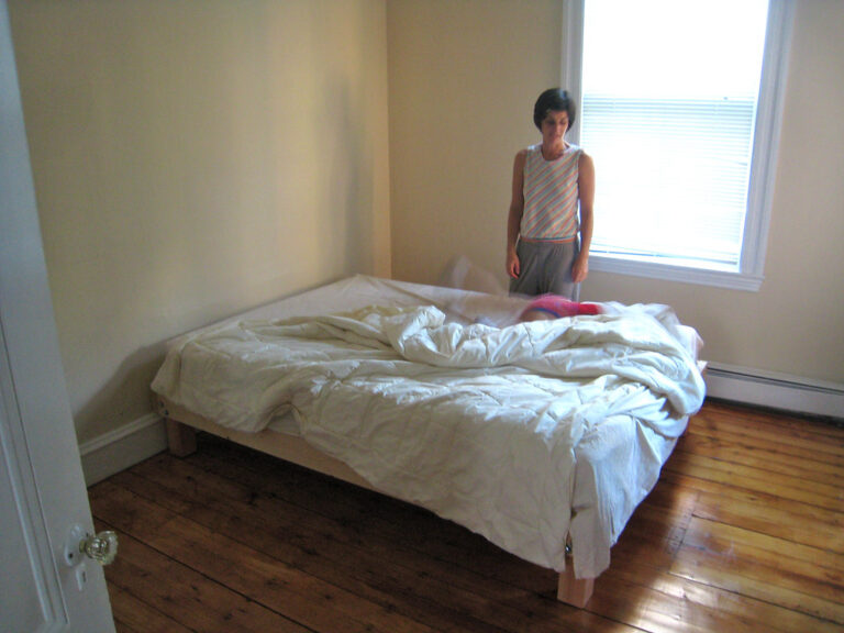 15 Subtle Clues You’re Aging Well – Starting With the Smell of Your Home